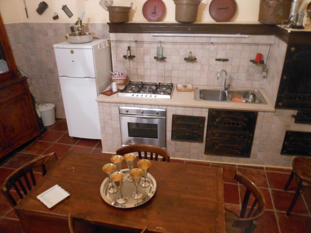 مبيت وإفطار بيتونتو Palazzo Antica Via Appia المظهر الخارجي الصورة