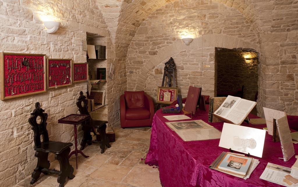 مبيت وإفطار بيتونتو Palazzo Antica Via Appia المظهر الخارجي الصورة