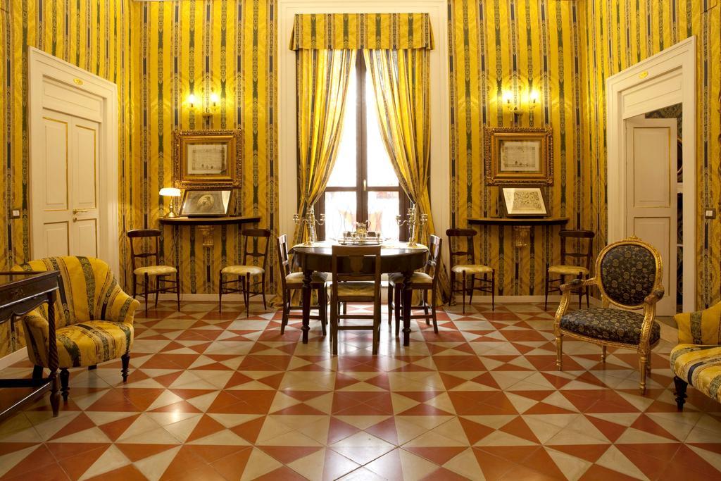 مبيت وإفطار بيتونتو Palazzo Antica Via Appia المظهر الخارجي الصورة